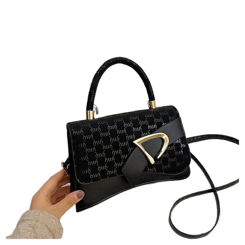 Women Accessories Bag - Tas selempang kecil berbentuk persegi untuk