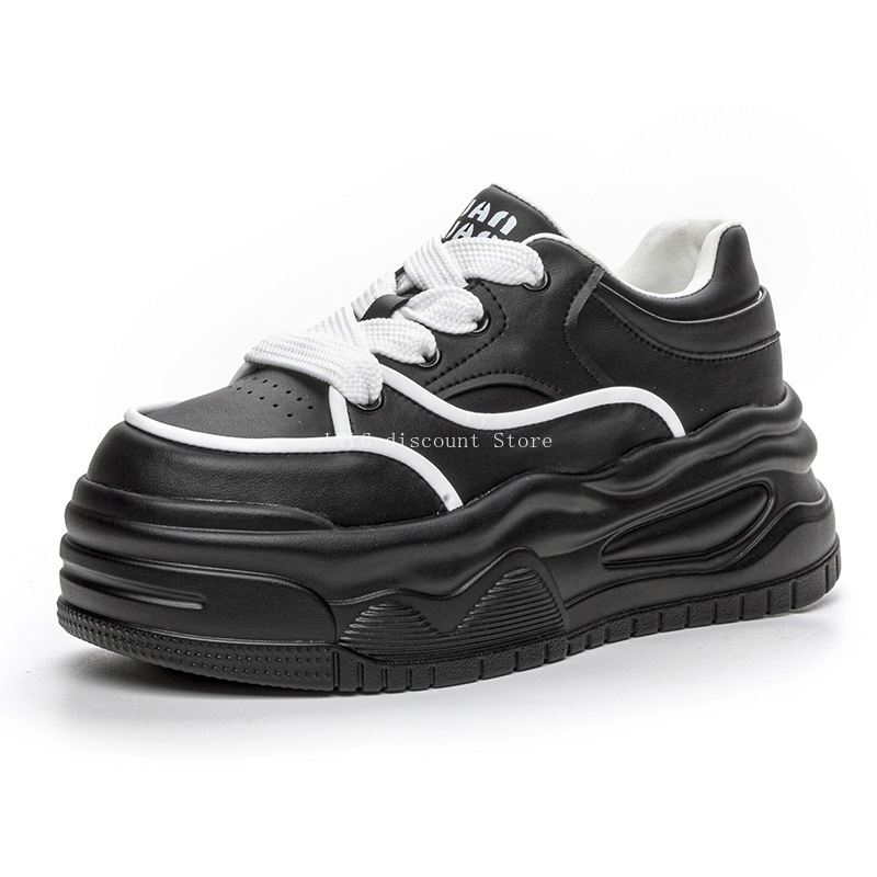 Women'S Accessories Trends 2025 - Sepatu Putih Fashion Sol Tebal Baru
