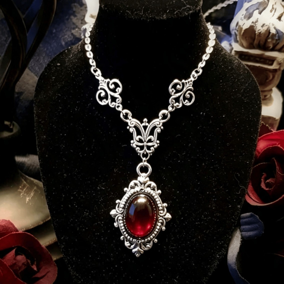 Kalung Cameo Vampir, Cameo Dar - Women'S Victorian Accessories ulasan dan harga