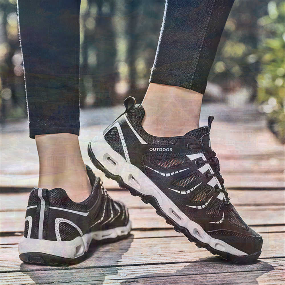 Sepatu Tenis Perak Ujung Bulat - Women Accessories Business Name ulasan dan harga