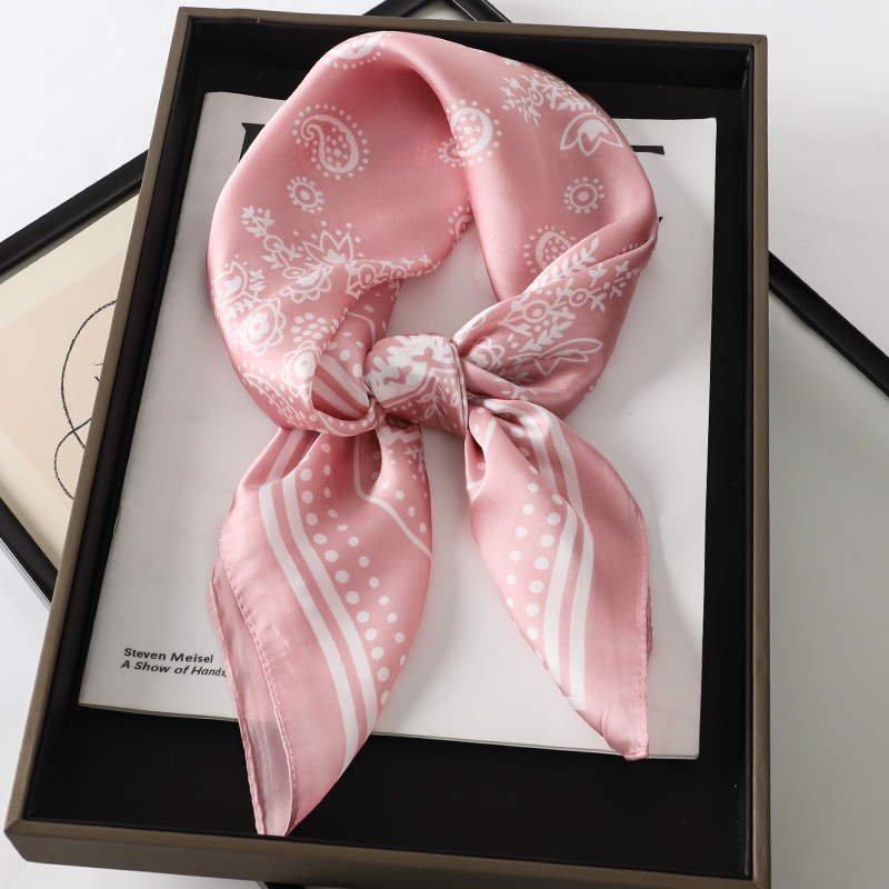 Syal Sutra Mewah Bermotif Pais - Women Accessories Brands ulasan dan harga