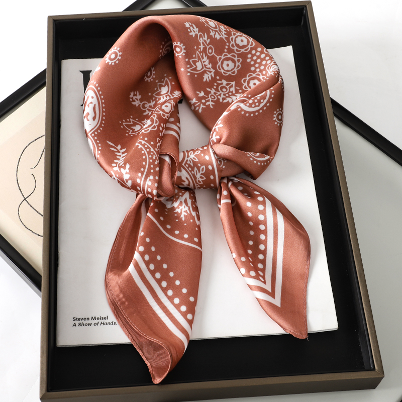 Syal Sutra Mewah Bermotif Pais - Women Accessories Brands ulasan dan harga