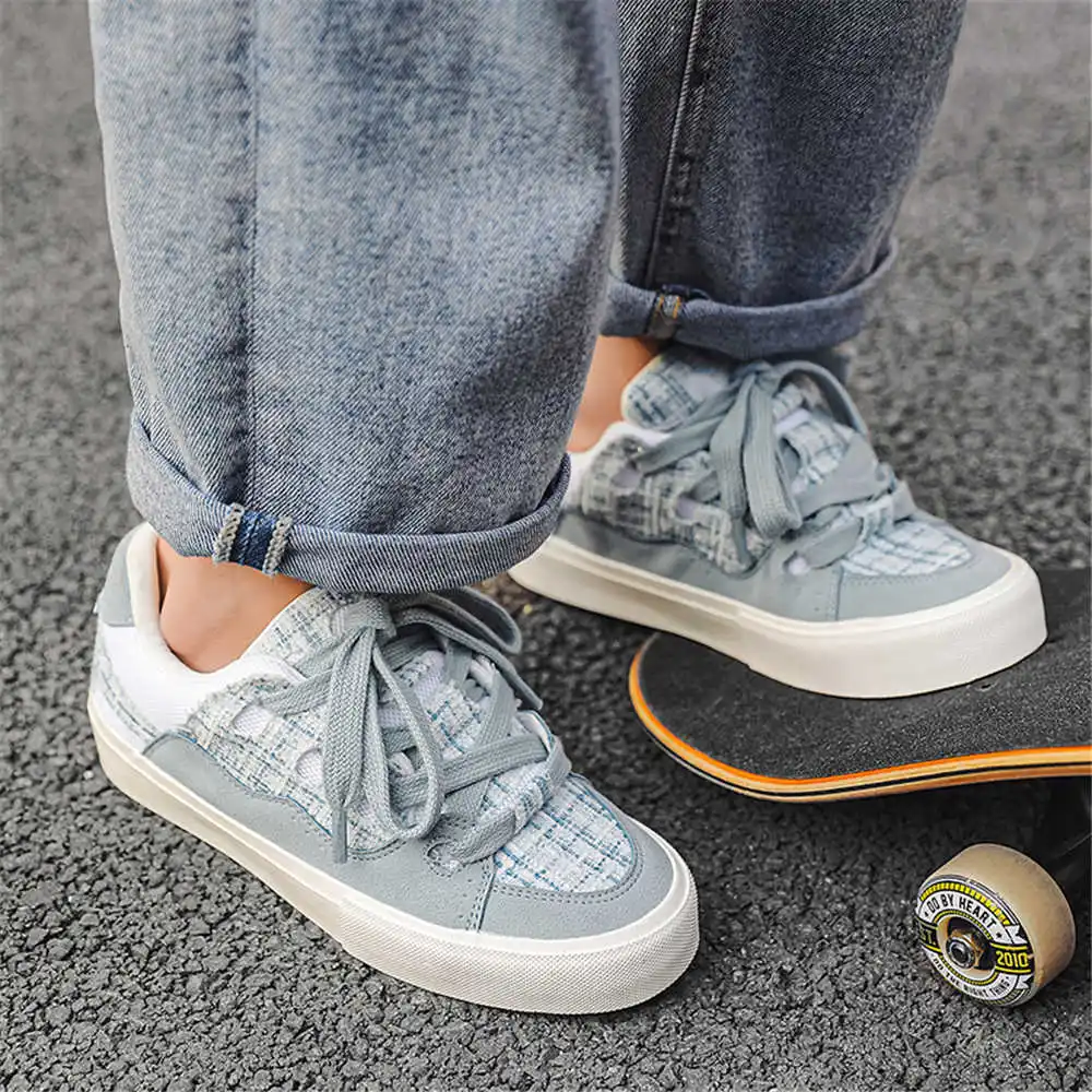Sepatu bot krem wanita, dengan - Women Accessories Business Name ulasan dan harga